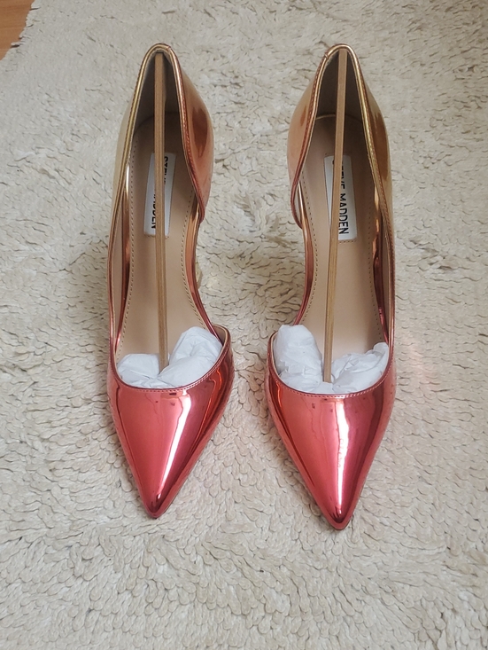 Steve Madden Shoes - Steve Madden Metallic Rosepoint Mirror Pumps